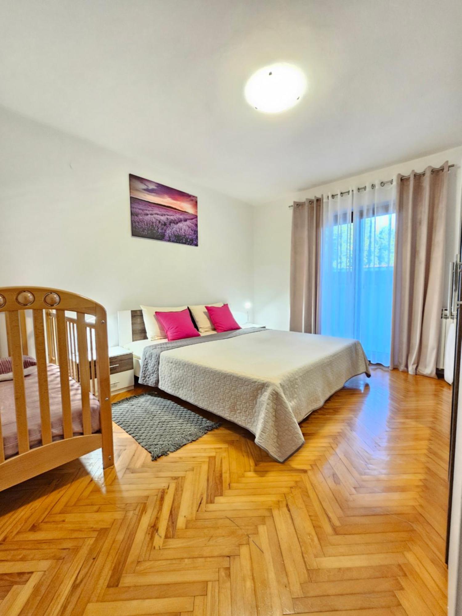 Apartment Tigo - 2 Bedrooms, 2 Bathrooms, Terrace And Big Garden Fažana エクステリア 写真